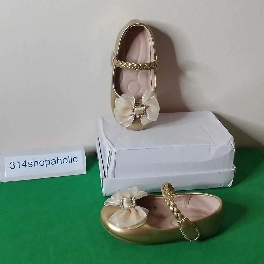 Toddler Girls Gold Patent Leather Shoes With Bow